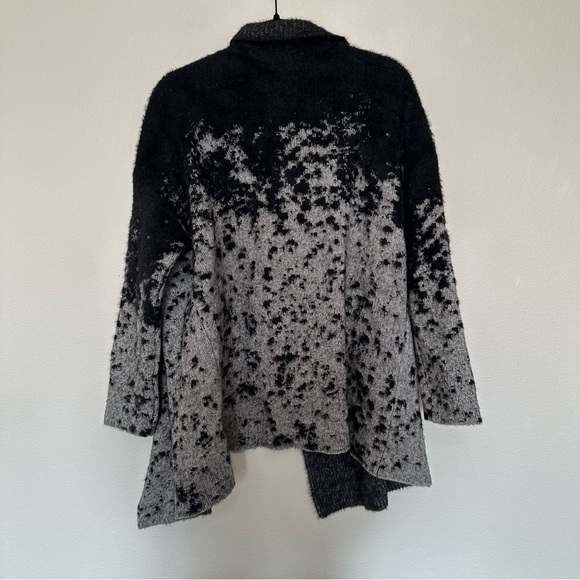 Buckle black women’s Color Bleed Cardigan Sweater grey/ black fuzzy knit size XS - Picture 5 of 5